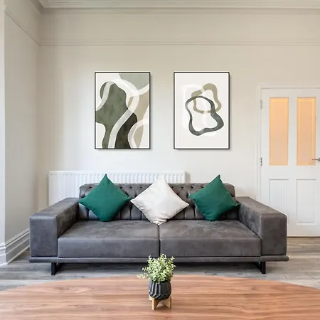 Holiday home Stunning House By Yorksha