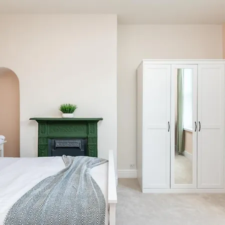 Stunning House By Yorksha Semesterbostad *