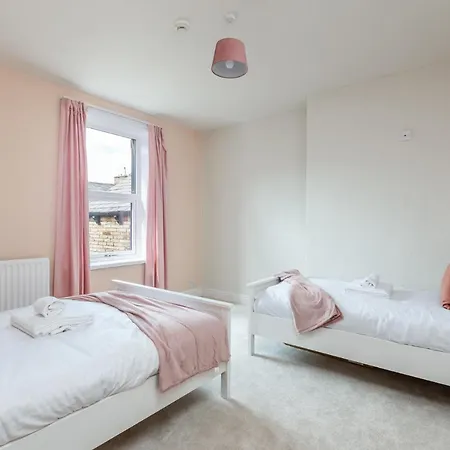 Holiday home Stunning House By Yorksha Skipton