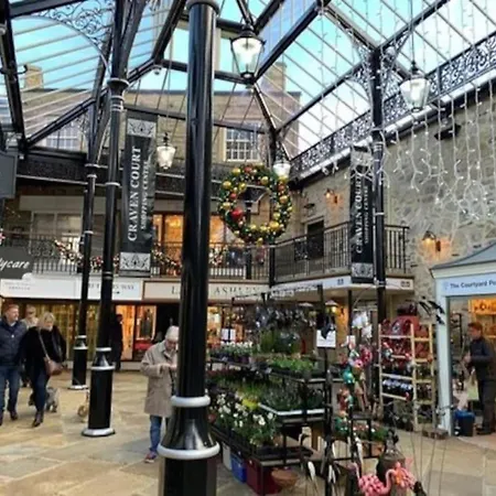 Stunning House By Yorksha