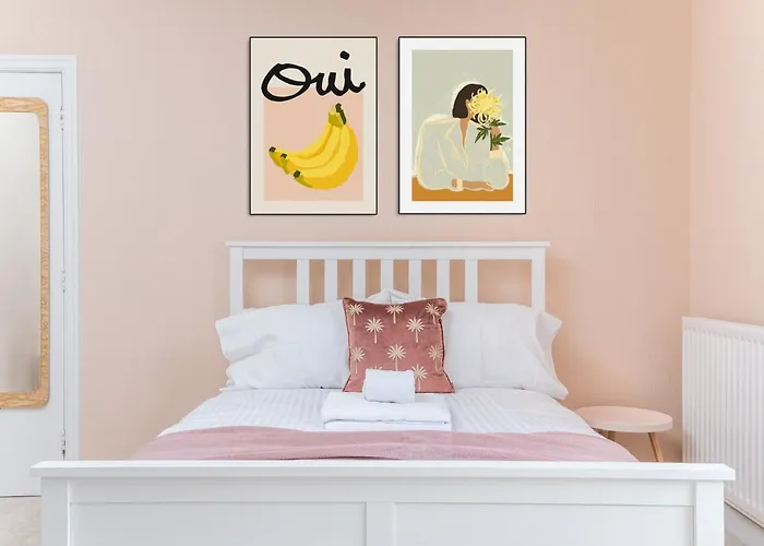 Stunning House By Yorksha סקיפטון